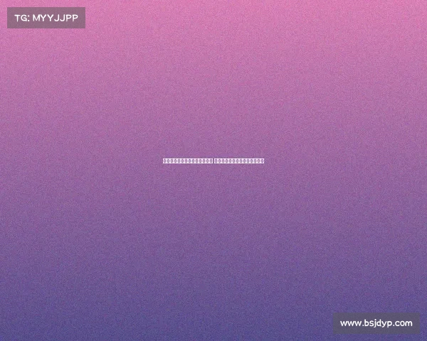 赫伊森在俱乐部门口停留十分钟 为小球迷签名互动引发热烈反响